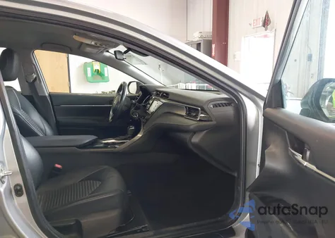 2020 Toyota Camry Se Nightshade Edition Awd z USA, uszkodzony, nr VIN 4T1G11BK2LU018802